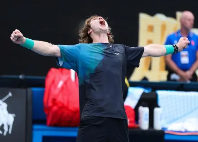 与荣誉后 与荣誉后